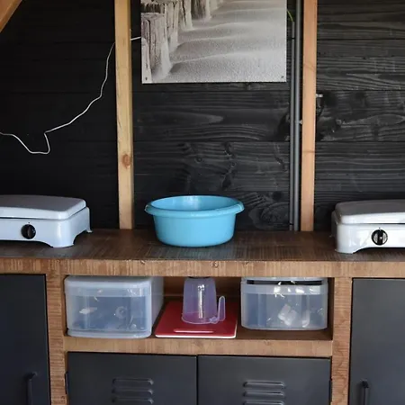 Tenthuisje In Het Groen, Met Eigen Badkamer Kamp alanı *