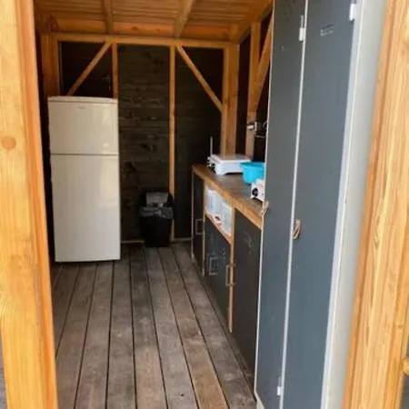 Tenthuisje In Het Groen, Met Eigen Badkamer *