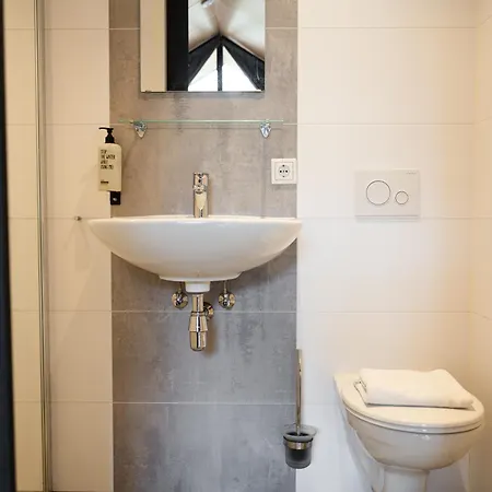 Parque de Campismo Tenthuisje In Het Groen, Met Eigen Badkamer *