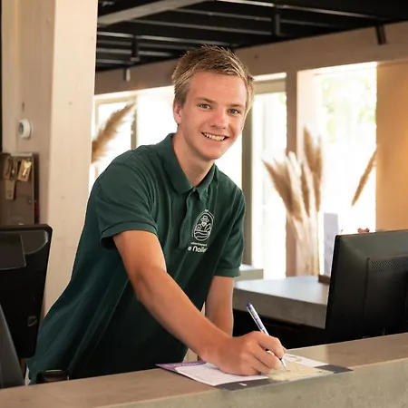 Tenthuisje In Het Groen, Met Eigen Badkamer *